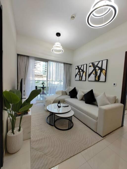 Apartment Cozy 2br Damac Vera Business Bay *